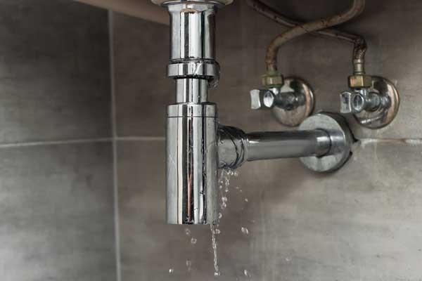 Leaking bathroom sink pipes - How to Take Care of Pipes Before Going on Vacation